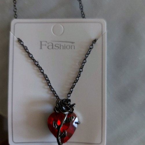 Women's necklace heart with rose new, red stone