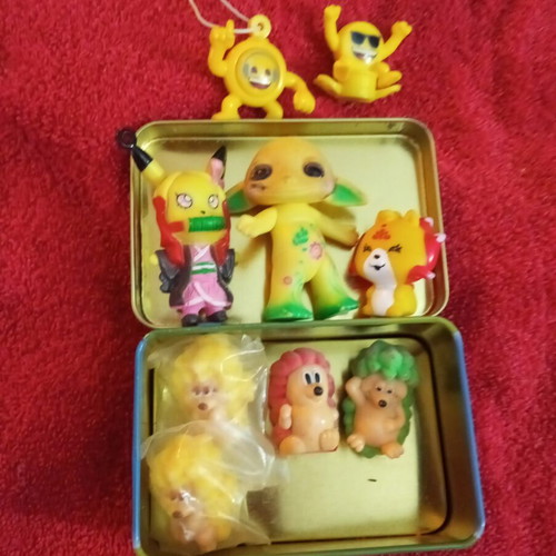 Pokemon figures used, pack with box