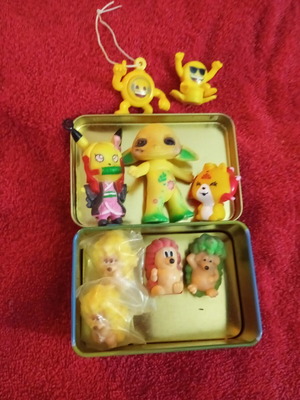 Pokemon figures used, pack with box