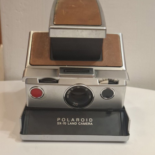 Polaroid SX-70 vintage camera used, 1972 model