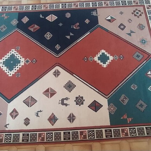 Rug like new, high quality, 2.88 x 1.98 m