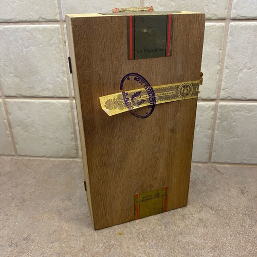 Agio cigar box used