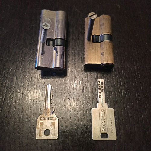 Domus lock cylinders used, pack of 2 with keys