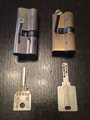 Domus lock cylinders used, pack of 2 with keys