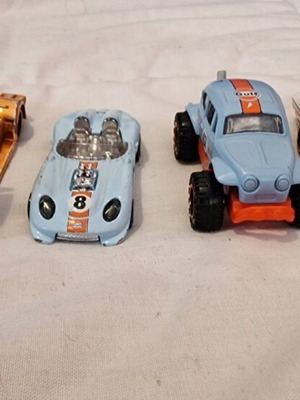 Hot Wheels toy cars like new, Gulf