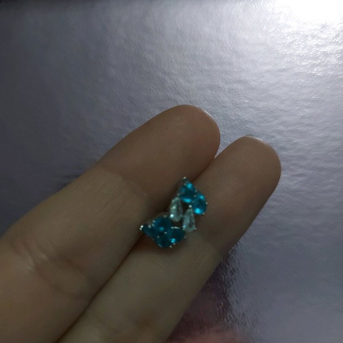 Ear cuff like new, blue and silver