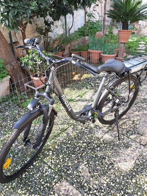 Electric bicycle like new