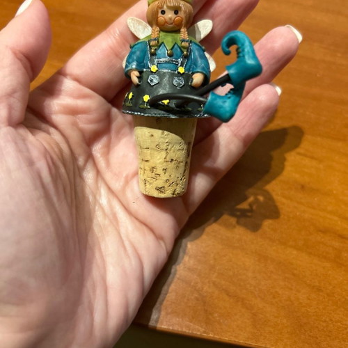 Unique bottle cork elf new