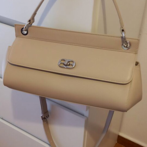Each Other Paris leather beige shoulder bag like new