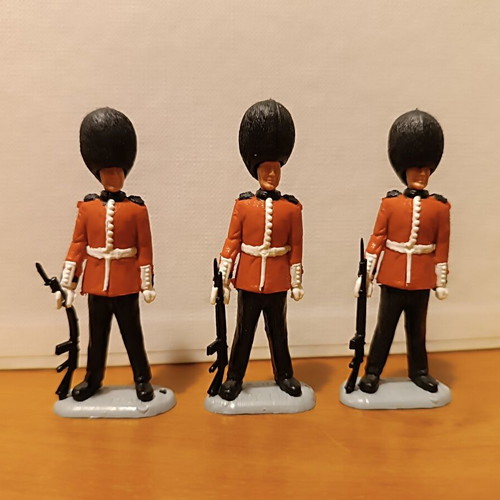 Timpo Toys British Guards figures, set of 11