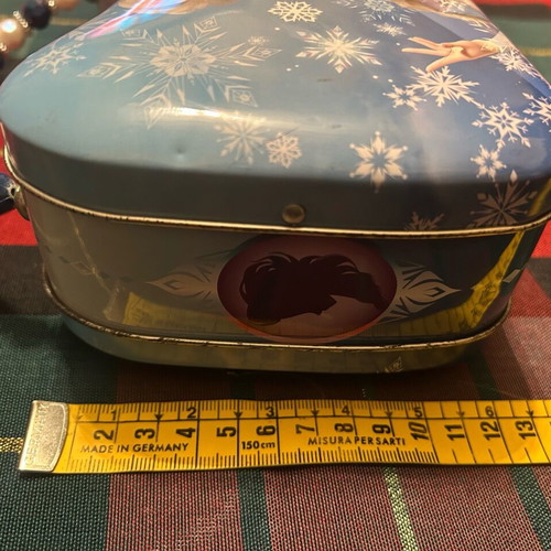 Disney Frozen collectible metal bag like new