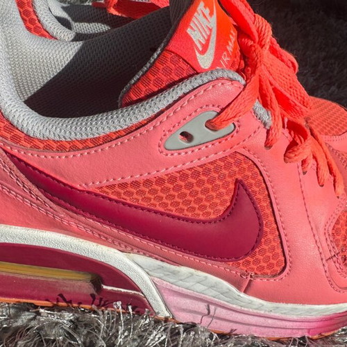 Nike Air Max athletic shoes like new, size 38.5, pink orange