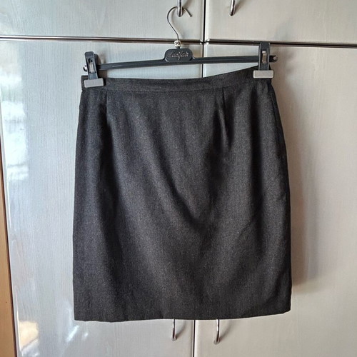 Wool skirt like new size 48