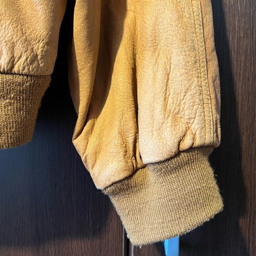 Marlboro leather jacket size XL like new