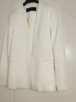 Zara jacket small size white like new