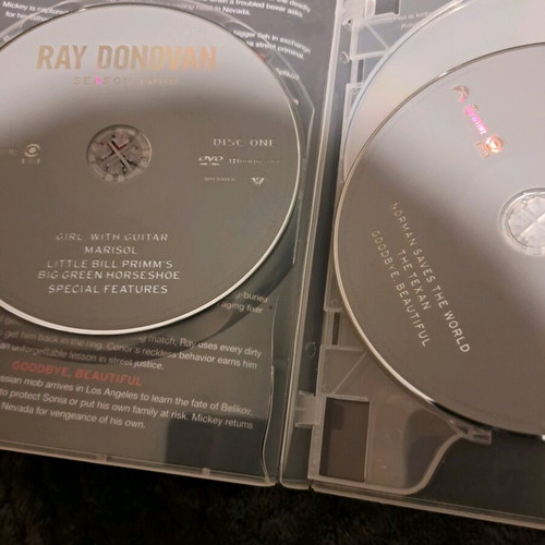 Ray Donovan season 4 DVD used with subtitles