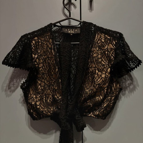 Lynne crop top new with lace tie black and beige size M