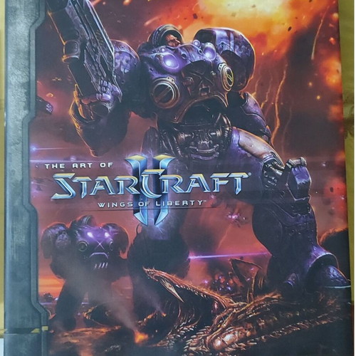 Starcraft 2 Artbook, Soundtrack and Behind the Scenes DVD like new