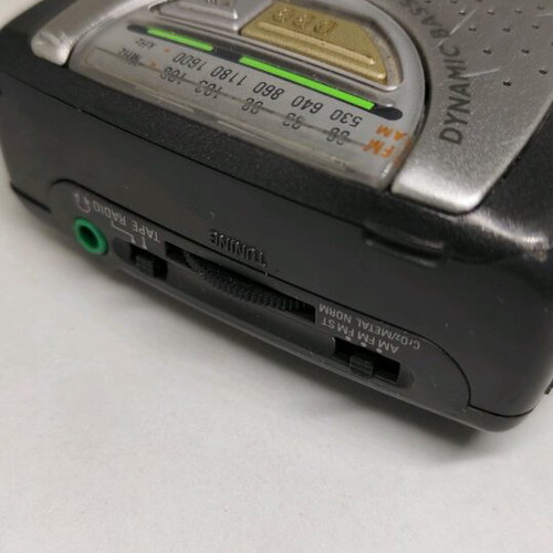 Philips AQ 6563 radio cassette player with open listening