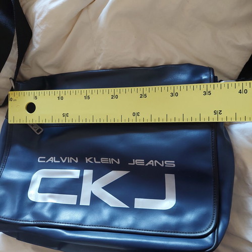 Calvin Klein messenger bag like new, dark blue crossbody