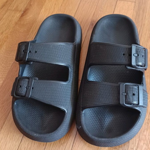 Black sandals like new, size 38, rubber material