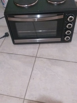 Oven with two hotplates like new