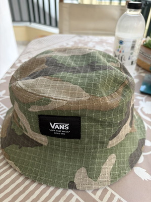 Vans καπέλο camo σαν καινούργιο