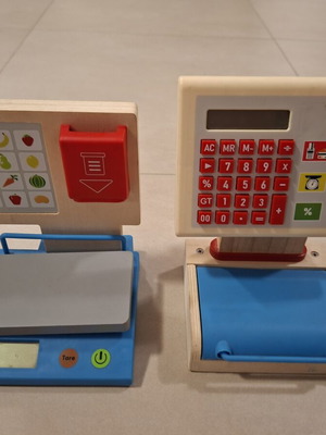 Ζυγαριά και ταμιακή μηχανή ξύλινα Montessori σαν καινούργιο