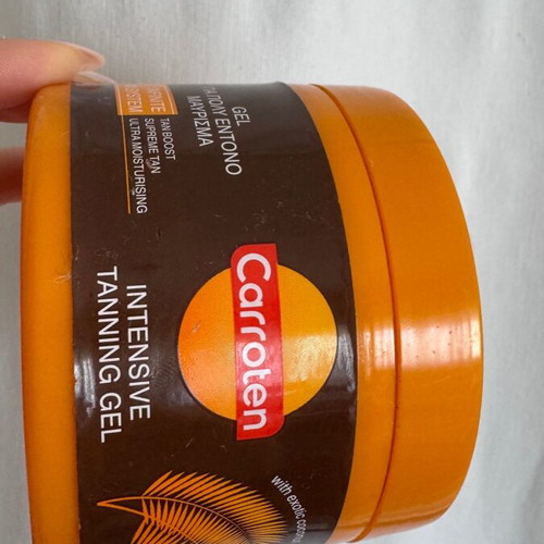Carroten Intensive Tanning Gel used for tanning
