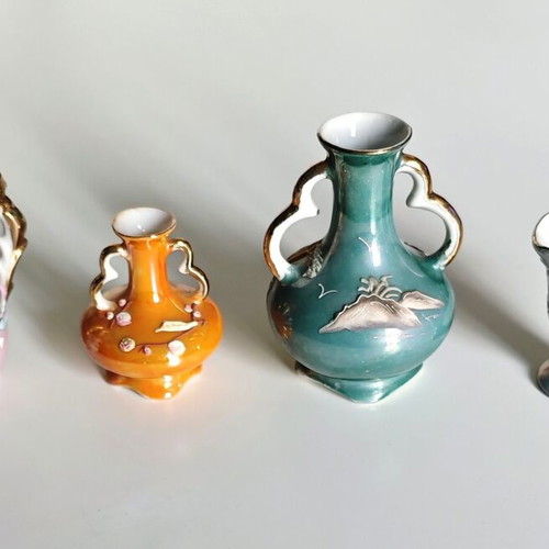 Vintage Japanese porcelain decorative vases like new