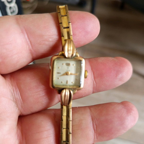 Tudor wristwatch women's used vintage 1940s gold color