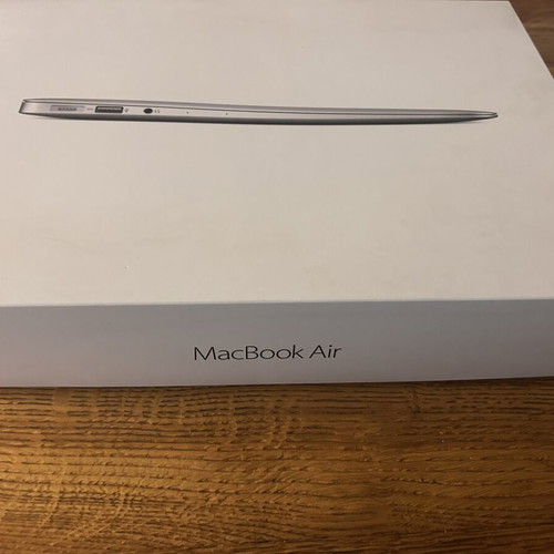 Apple MacBook Air 13-inch Early 2015 Intel Core i5 8GB RAM 128GB SSD used