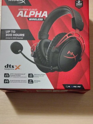 HyperX Cloud Alpha Wireless gaming headset like new