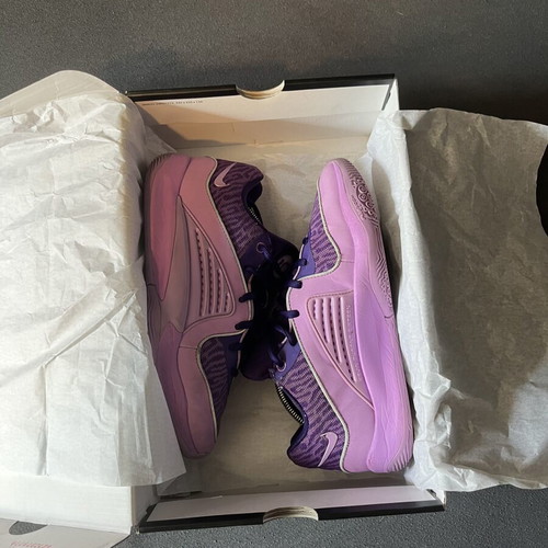 Nike KD Bad basketball shoes, pink and purple