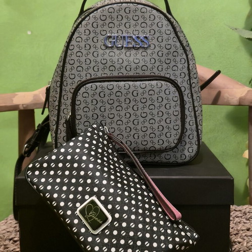 Guess women's backpack like new with gift pouch, black and gray