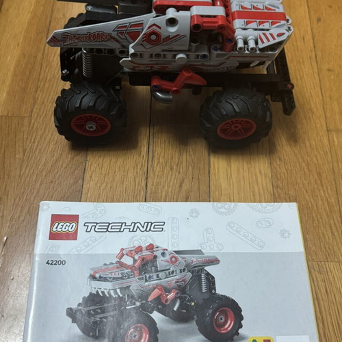 Lego 42200 Technic set like new, complete