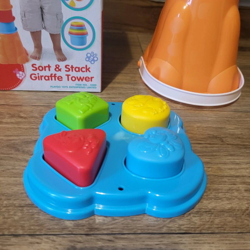 Educational stacking giraffe tower like new for 12+
