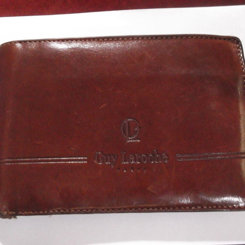 Guy Laroche leather vintage men's wallet used, brown leather