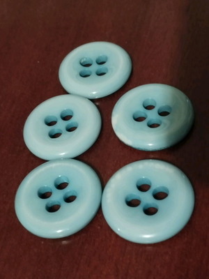 Blue buttons like new, pack of 5 pieces