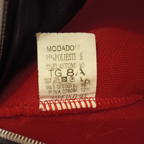 Red Children's Coat like new, size 128 cm, age 8