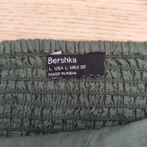Bershka bralette style crop top like new, green with broderie embroidery