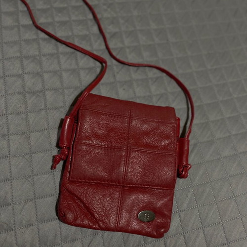 Vintage crossbody bag used, leather red