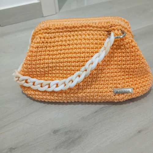 Knitted clutch bag new in salmon color with acrylic chain