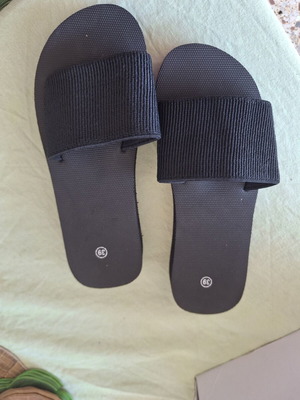 Flatform slippers new, black, sizes 38-39
