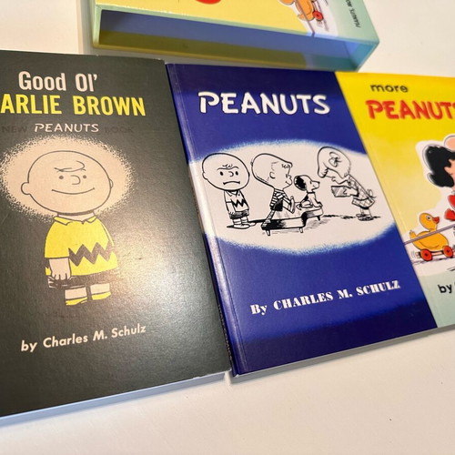 Peanuts Deluxe Bundle like new, 2 box sets and collection book