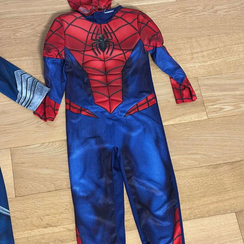 Children's carnival costumes used for ages 2-5