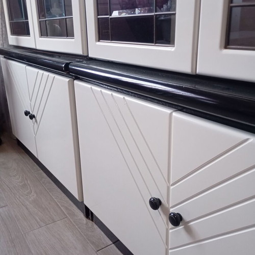 Living room unit like new with built-in spotlights 1.80m height 1.70m length