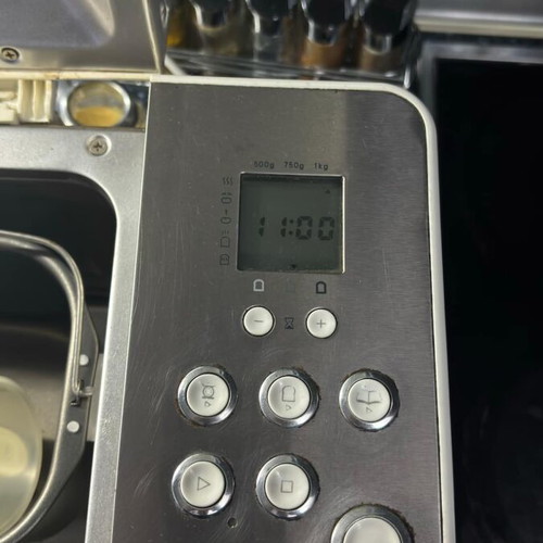 Kenwood BM350 Bread Maker like new, fully functional