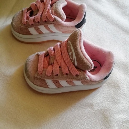 Adidas Suede Kids Shoes Size 19 Like New Pink Slip-On