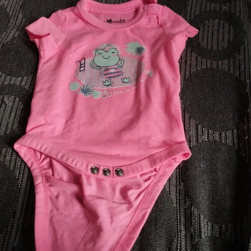 Baby bodysuits used, pack of 3, in very good condition